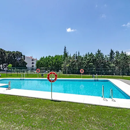 Апартаменты Ae2.2b - New Build W Pool Gym Sunny Balcony *
