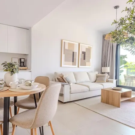 Ae22b - New Build W Pool, Gym & Sunny Balcony Estepona