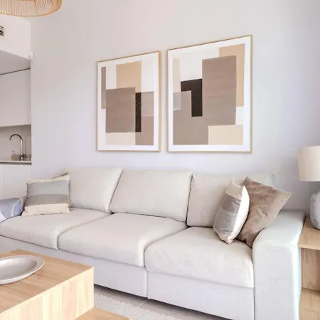 Διαμέρισμα Ae22b - New Build W Pool, Gym & Sunny Balcony *