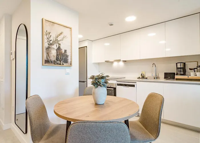 Ae2.2b - Newly Built With Big And Sunny Balcony Appartement